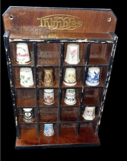 Vintage Thimble Display Rack With 12 Thimbles