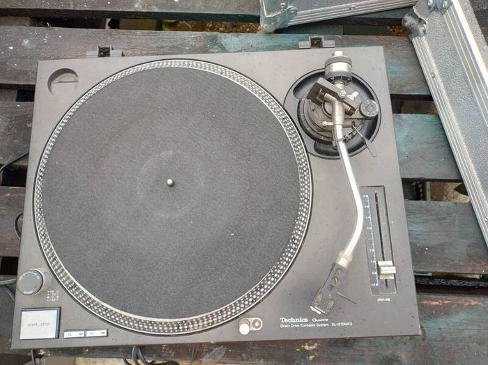 Technics Turntables