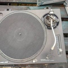 Technics Turntables