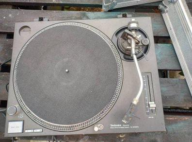 Technics Turntables