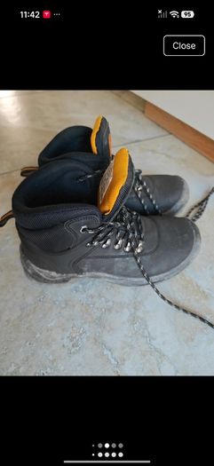 Steal cap shoes, work boots