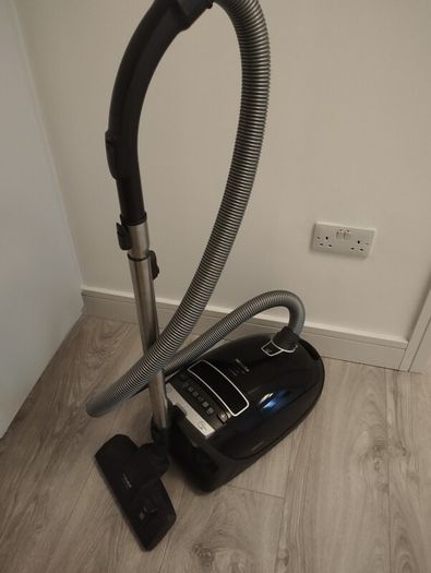Miele Vacuum cleaner
