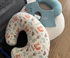 Feeding pillow @ inflatable seat
