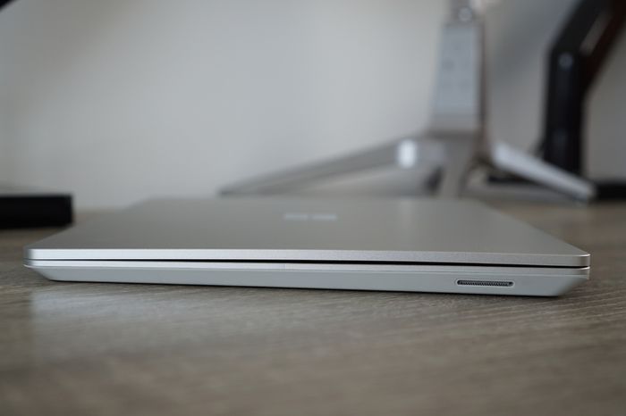 Microsoft Surface Laptop Go | Core i5 | 16GB RAM | 256GB | 100% sRGB Touch