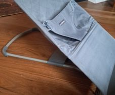 Grey babybjorn bouncer