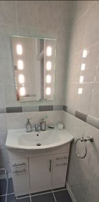 vanity unit and mirror