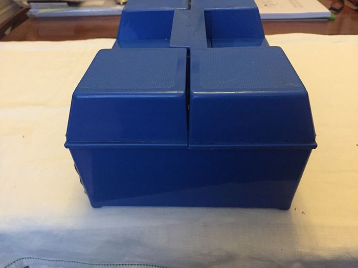 Matchbox case for 24 models. Excellent condition.