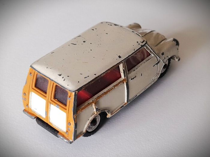 Diecast Vintage Dinky Toys Morris Mini Traveller - Fair to Good Original Condition/No Box