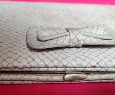 New purse/wallet snap closing