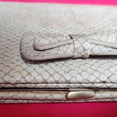 New purse/wallet snap closing