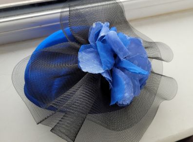 Fascinator blue
