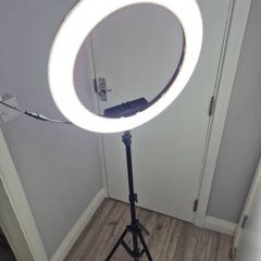 Tripod + Ring light