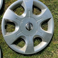 Genuine Nissan Hubcap