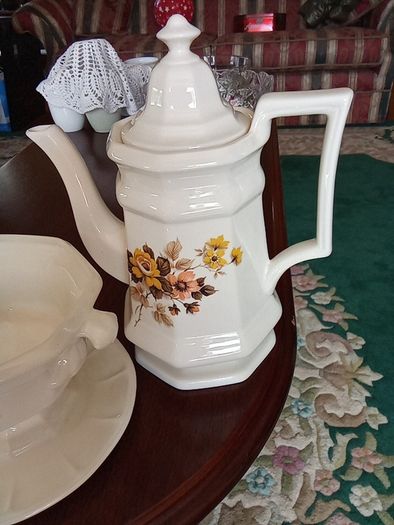 5 Pieces English Pottery.  Now Price Now Reduced. Now