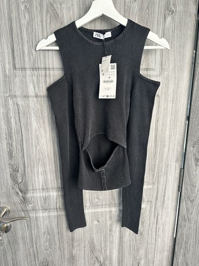 Bnwt Zara Top - M