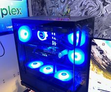 gaming pc full setup (stuff can be sold separately)