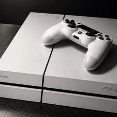 Playstation 4 PS4 - White 500GB
