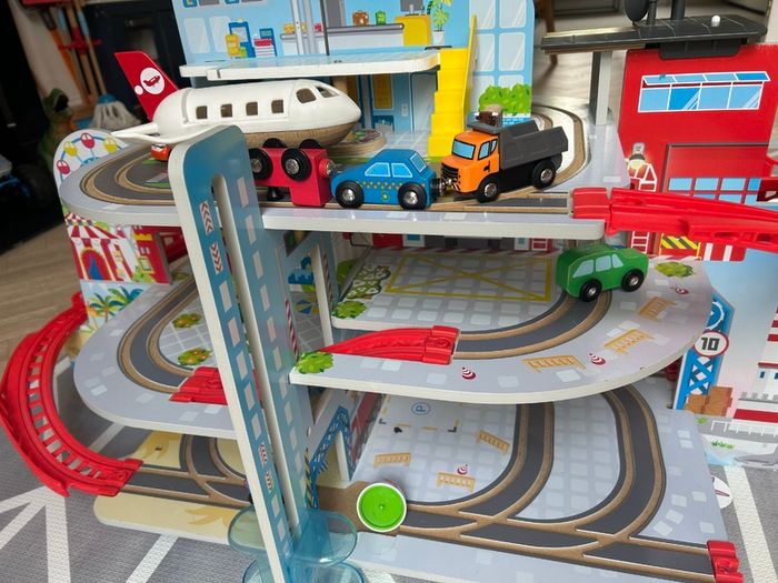 Hape Mega City