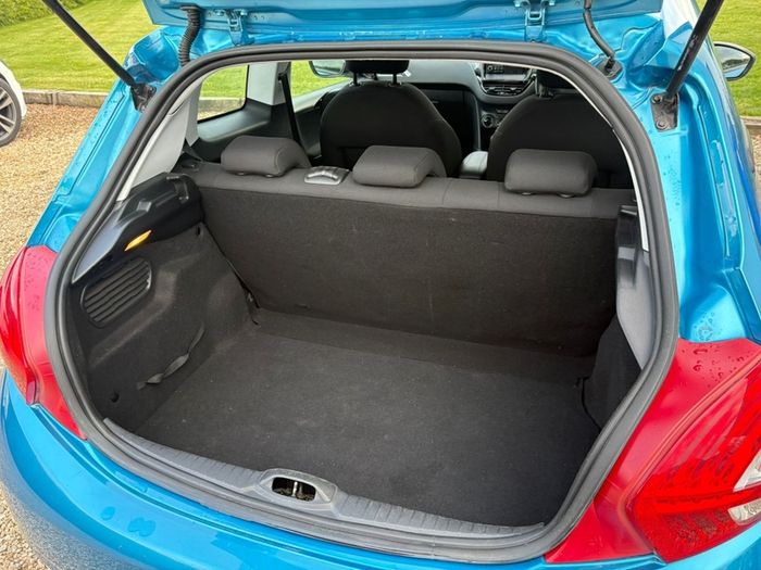 2013 Peugeot 208