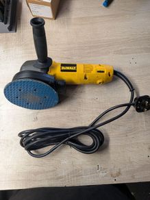 Dewalt DA sander 220v