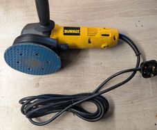 Dewalt DA sander 220v
