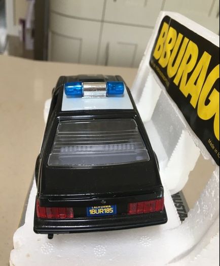 Ford Mustang California Police 1/24 Burago # 2