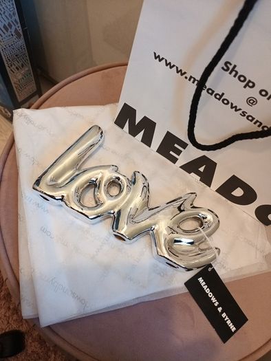 Contemporary love silver ceramic sign