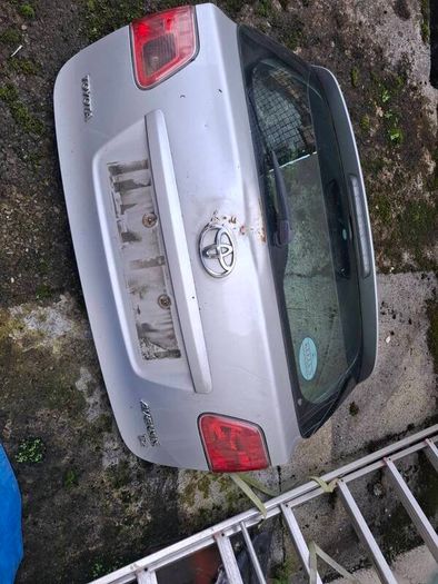 10 toyota aventis estate boot lid