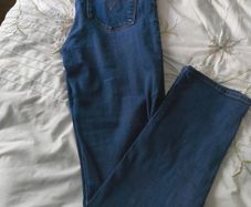 Ladies Levi's 712 slim jeans