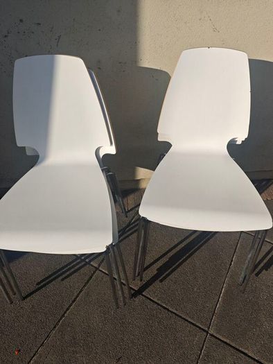 6 IKEA Vilmar stackable chairs - white