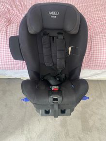 Axkid move car seat
