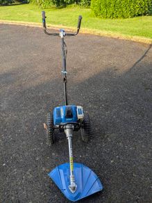 Hyundai Wheeled Strimmer