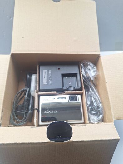 Olympus Stylus 1040 digital compact camera.