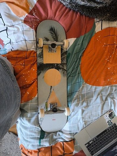 skateboard