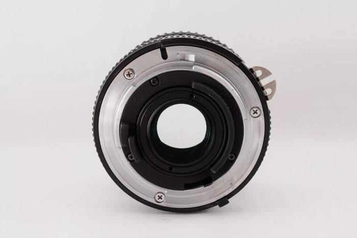 Nikon Ai-s Ais Nikkor 24mm f/2.8 MF (Mint)