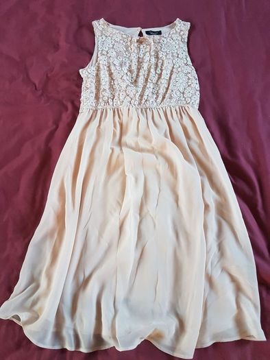 Maternity dress, wedding guest
