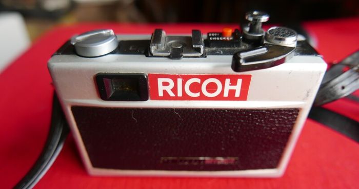 Ricoh 500GX Point And Shoot 35mm Film Camera (works well)