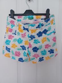 Girls Benetton Floral Shorts Age 8-9