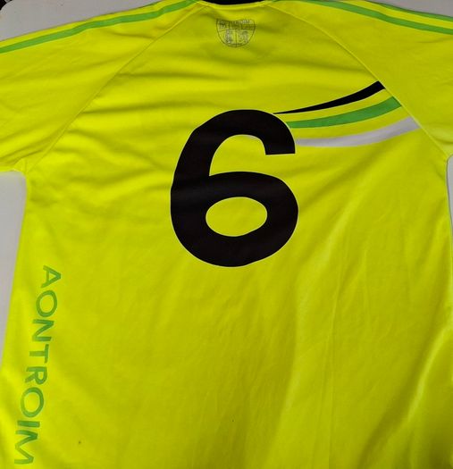 Antrim GAA (No.6) O'Neills Gaelic Football/Hurling Jersey (Adult Medium) FREE POST