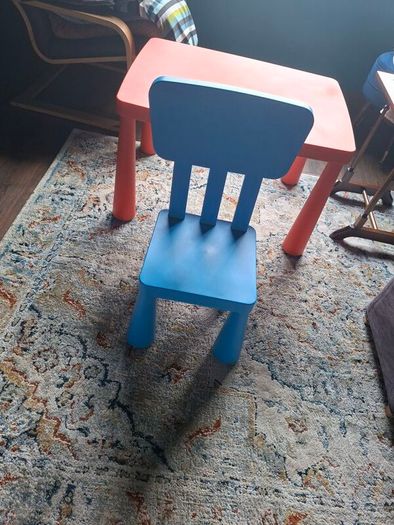 Mammut Childrens chair and table