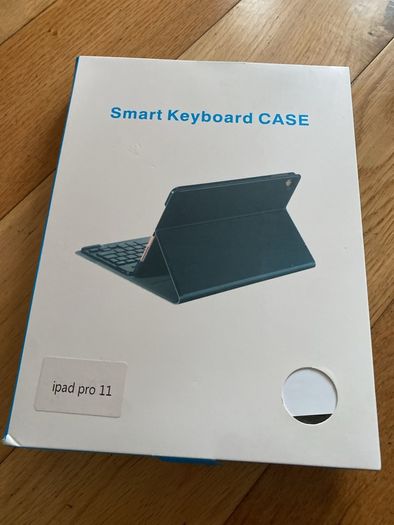 iPad Pro 11 Smart Keyboard case