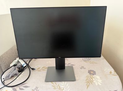 Dell U2419H 24inch Full HD IPS Monitor plus 3 Cables