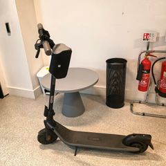 Segway Ninebot E2 Electric Scooter - Excellent Condition - Charger + Lock + Bag Included