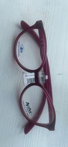 Bnwt Kids reading glasses  - colour Wine, feathweight