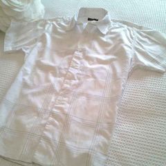 White Short-Sleeved Shirt - Men Size S