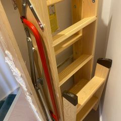 Attic Ladder only 1 year old