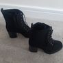 Ladies Black boots Image 2