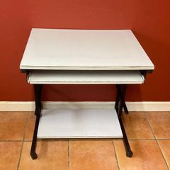 Study Desk with Pull-Out Keyboard/Work Tray & Wheels