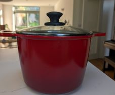 Linea pots with lids