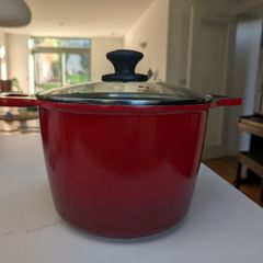 Linea pots with lids